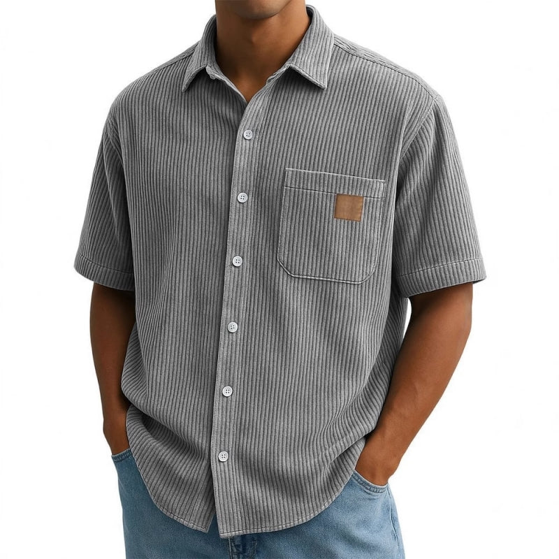 đ„FĂ©rfi rövid ujjĂș ingek vintage hajtĂłkĂĄval