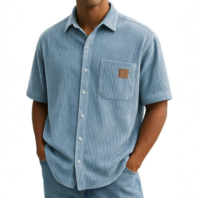 đ„FĂ©rfi rövid ujjĂș ingek vintage hajtĂłkĂĄval