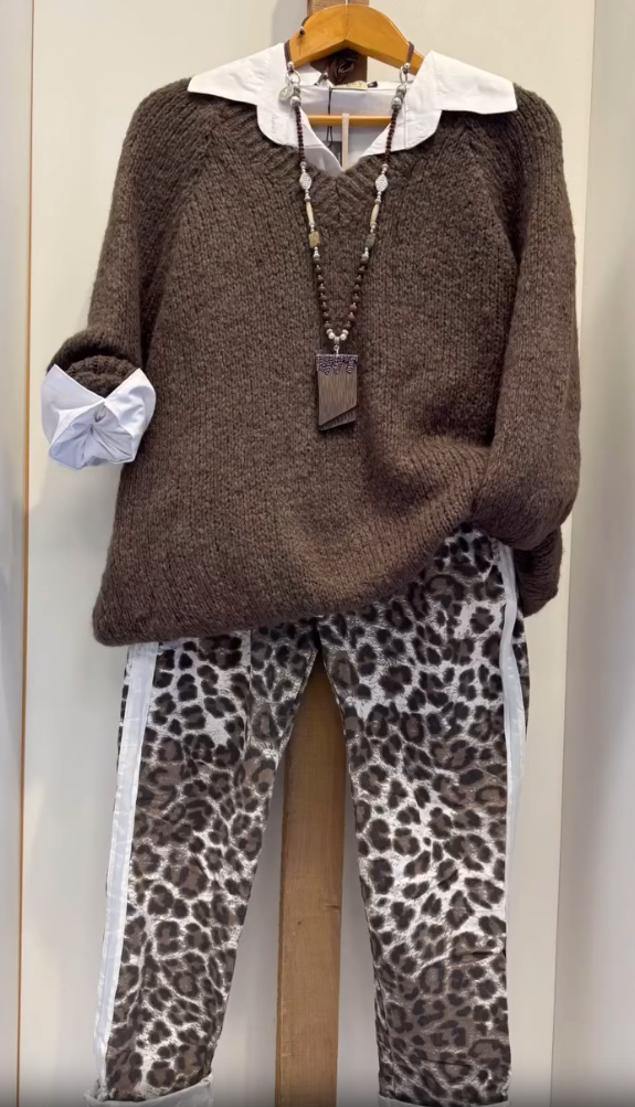 Női lezser divatos öltöny ing pulóver és nadrág