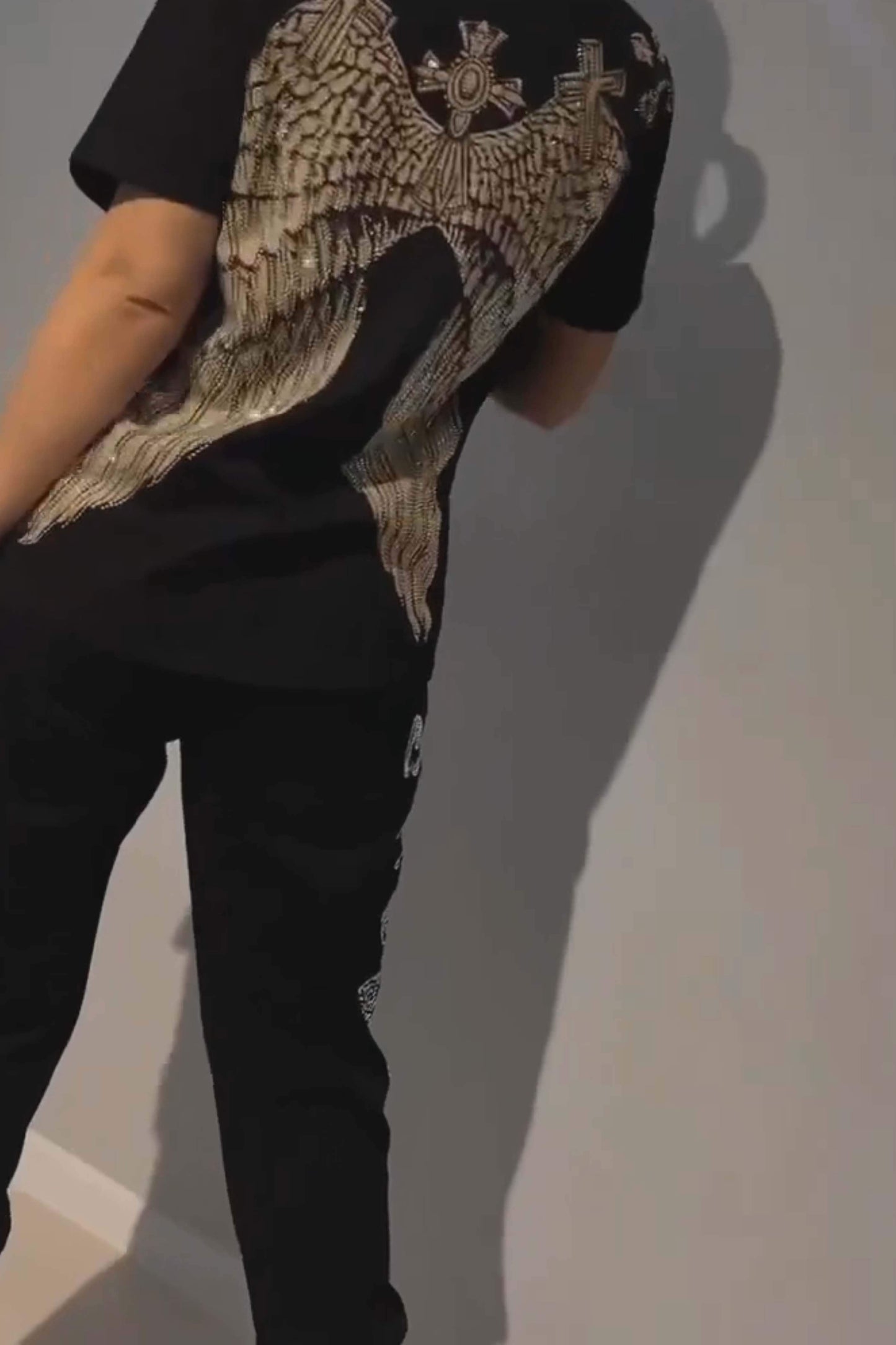 Női kétrészes szett, felső és nadrág modern rombuszmintával