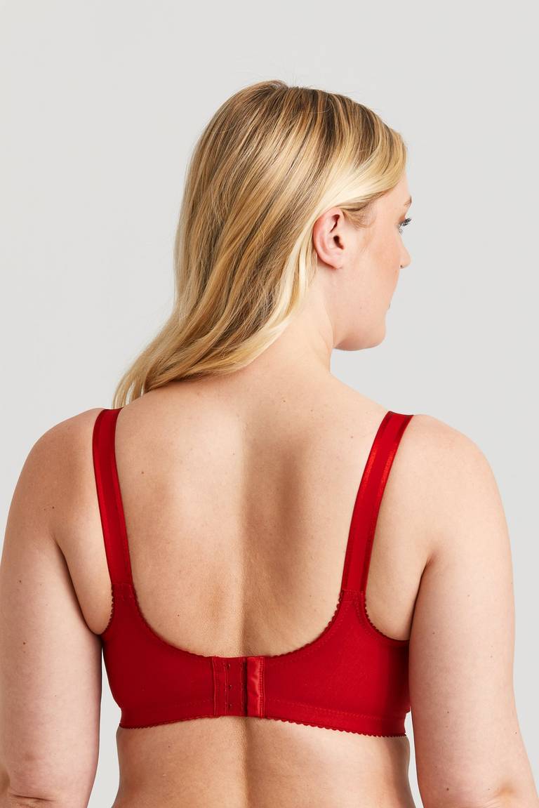 Triumph-4 darabos 🎉A 2025-ös év új legkelendőbb melltartója