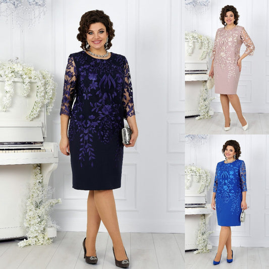 Túlméretezett ruha csipke foltozással és mintával