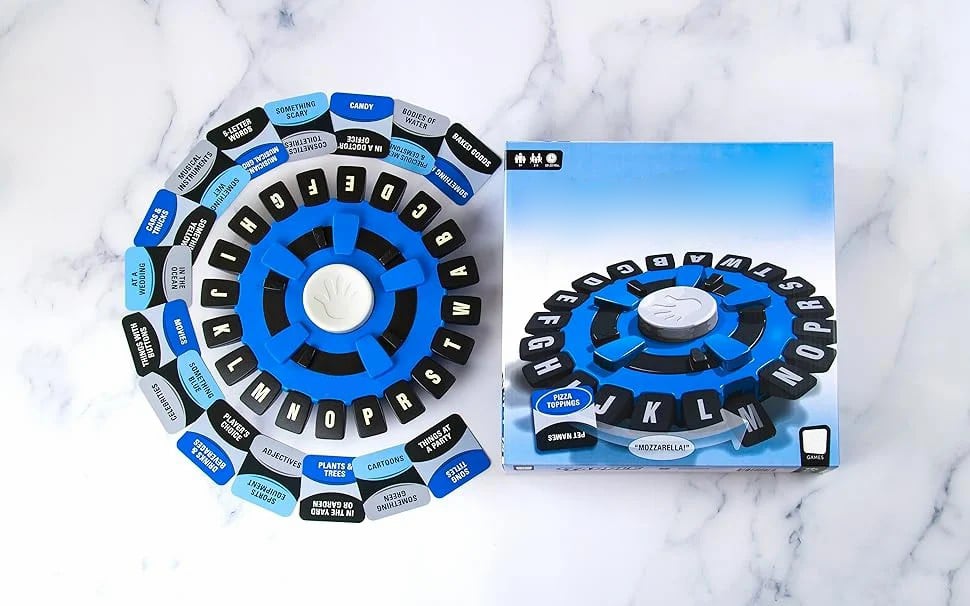 Szójáték | Gyors társasjáték az egész családnak | Oktatójáték, amely minden korosztály számára tökéletes