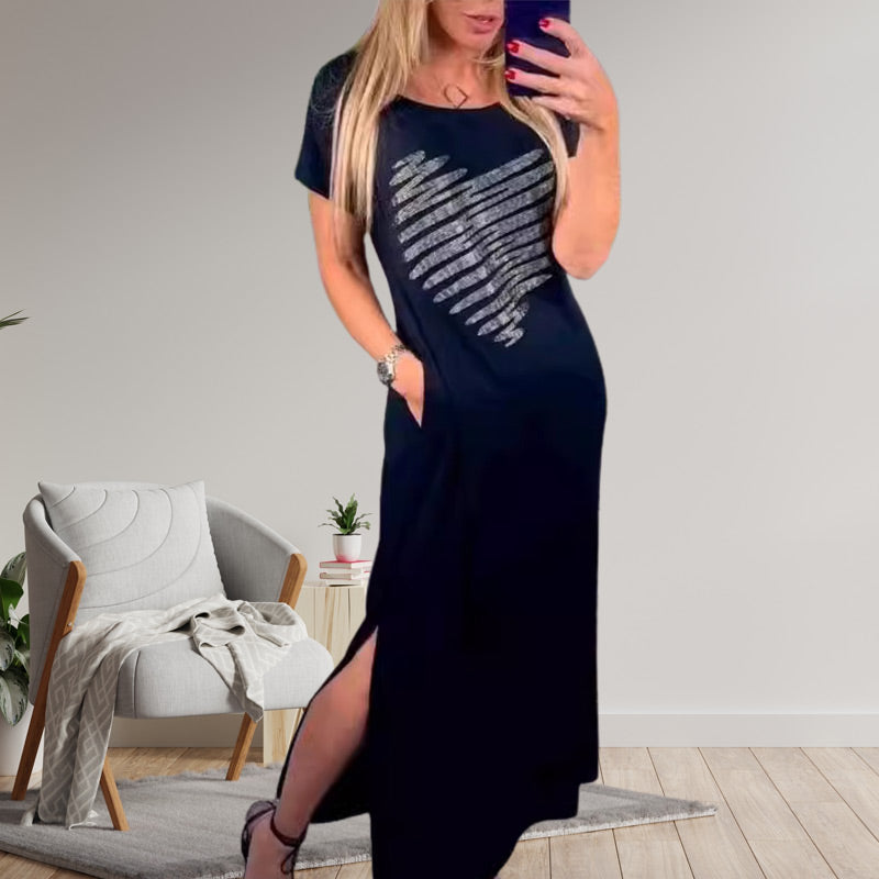 Hosszú ruha oldalsó hasítékokkal