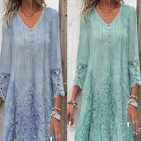 Elegáns női csipkeruha fél ujjal és hegyes nyakkivágással