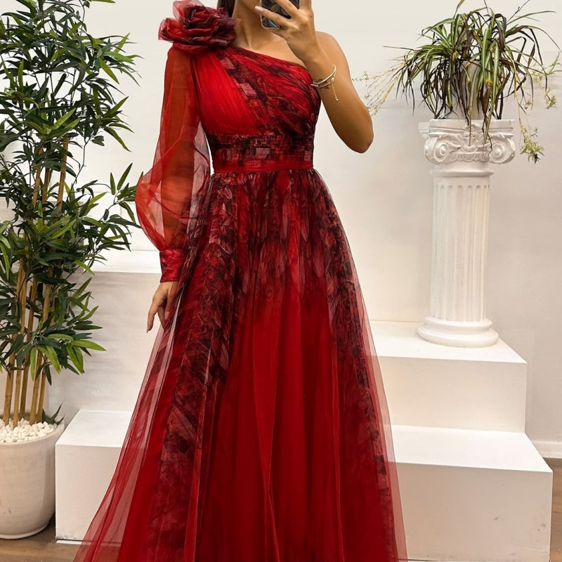 Női mintás ruhák ferde vállakkal