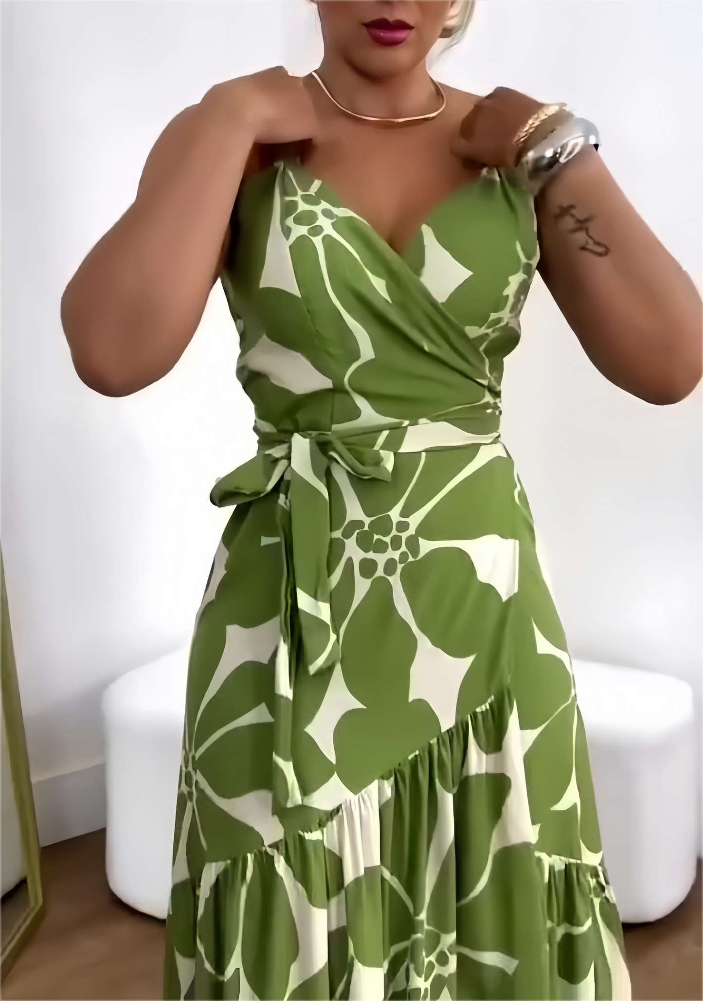 🌼 V-nyakú mintás alkalmi ruhák nőknek