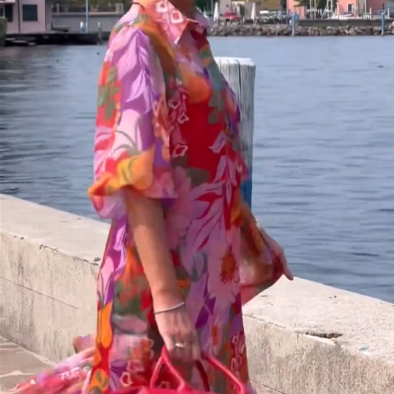 Piros sifon ruha virágmintával