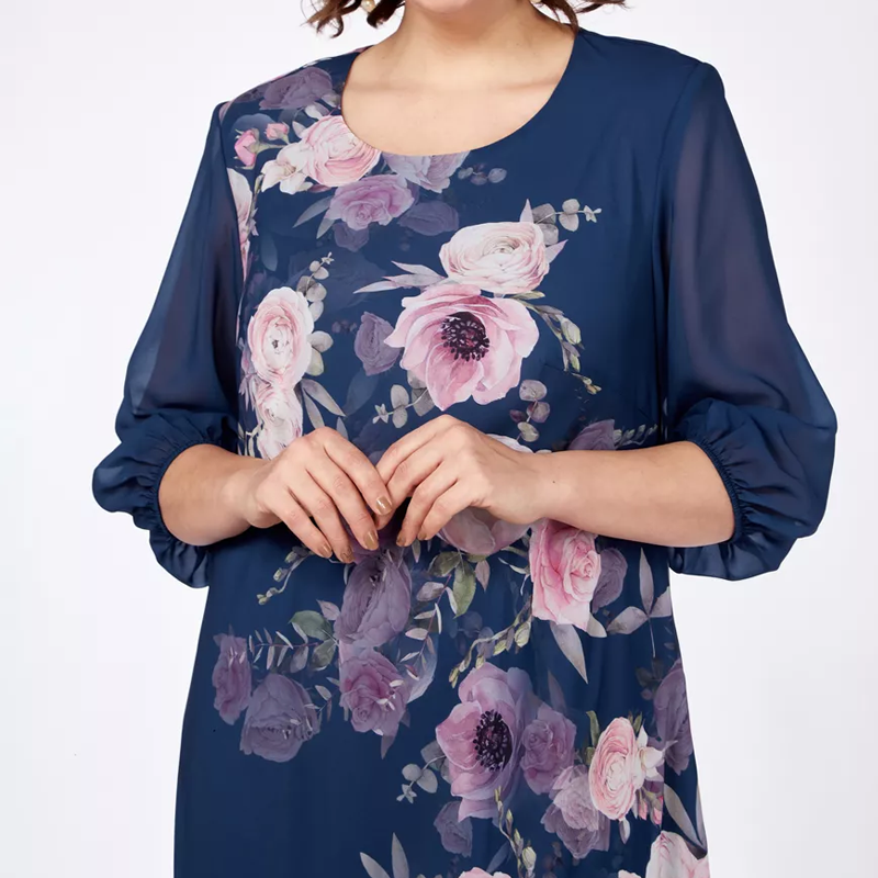 Elegáns virágmintás sifon ruha kerek nyakkivágással